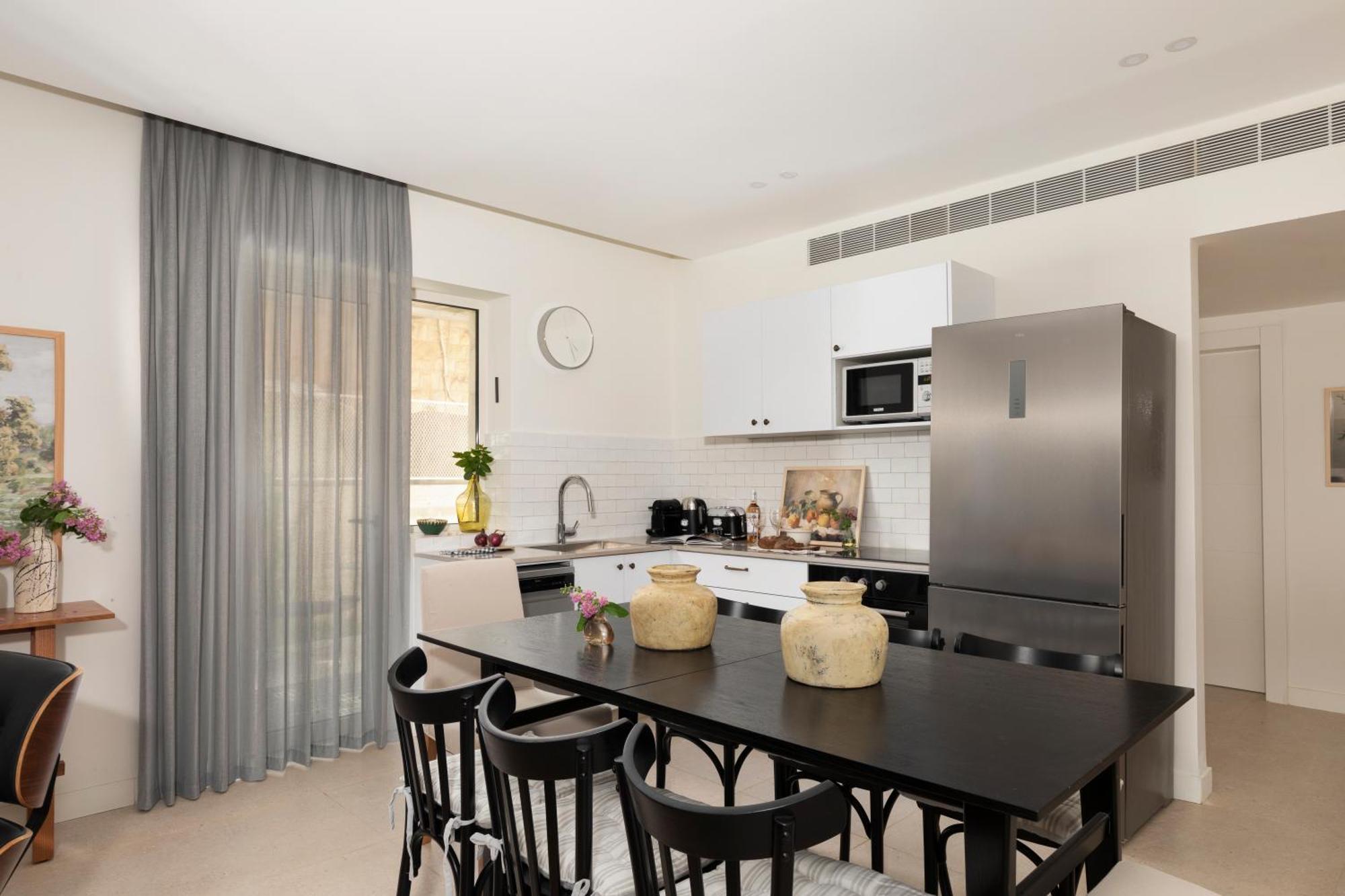 The J Luxury Apartments - By Localz Group 예루살렘 외부 사진