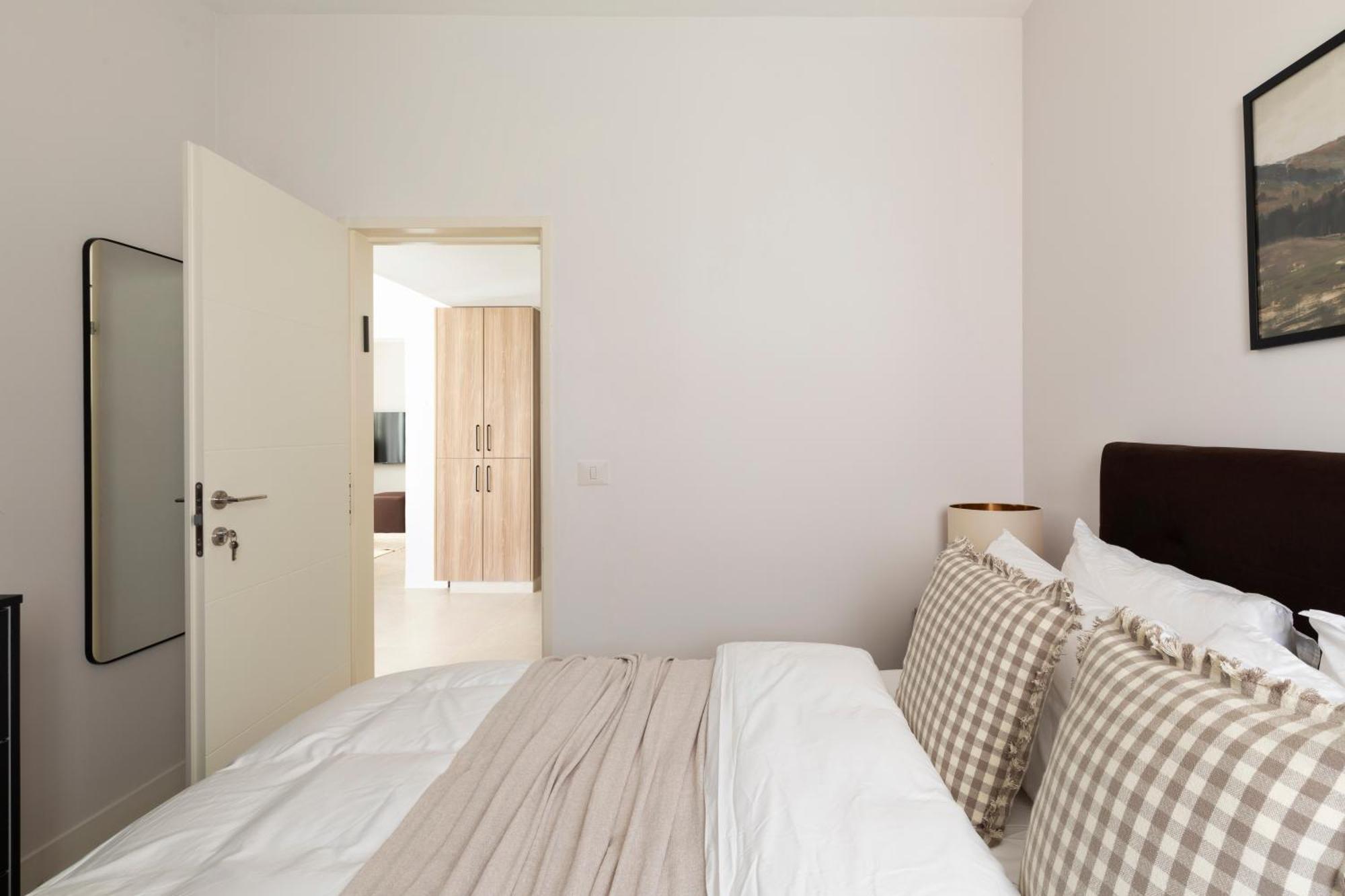 The J Luxury Apartments - By Localz Group 예루살렘 외부 사진